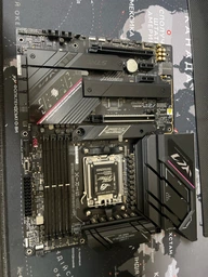 Материнcька плата ASUS ROG STRIX B650E-F GAMING WIFI