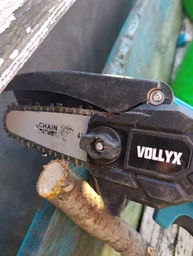 Аккумуляторная цепная мини электрическая пила 4 дюйма VOLLYX Smart, маленькая пила веткорез для обрезки деревьев и распиловки дров + 2 аккумулятора и кейс фото от покупателей 4