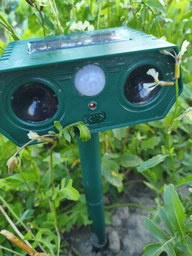 Відлякувач ультразвуковий кротів і птахів змій гризунів Solar Animal Repellent 01 на сонячній батареї + стробоскоп фото від покупців 7