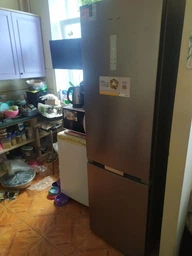 Холодильник із морозильною камерою Whirlpool WHK 26402 XP4E