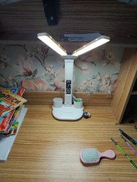 Светодиодная настольная лампа трансформер на аккумуляторе с дисплеем 12в1 Tech Lamp - многофункциональная с двойным источником света, календарем, термометром и держателем для ручек, белая