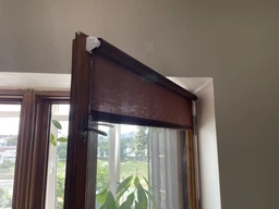 Ролети на вікна FIREL 48х160 см з монтажем на саморізи Бордова фото від покупців 2