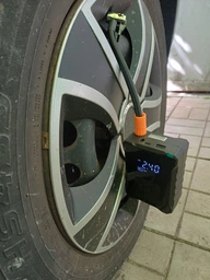 Автомобільний насос бездротовий повітряний компресор Intelligent Pump 5в1 автонасос для коліс портитивний для підкачки шин ( EAN : 16902909679 фото від покупців 3