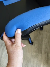 Кресло игровое GAMING CHAIR G-001 с подставкой для ног, цвет черный/серый