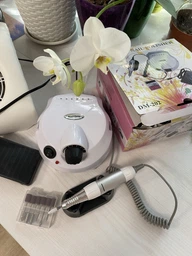 Фрезер для манікюру та педикюру професійний 65W 45000 об. хв + подарунок 7 алмазних фрез білий