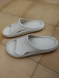 Шльопанці Crocs Mellow Slide 44 р 28.4-29 см Чорні 208392-M11/W13 Black фото від покупців 2