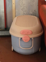 Багатофункціональний ящик для зберігання іграшок POPPET "Свинка Блу", на колесах, великий (PP-002B-L)