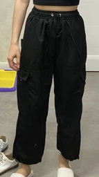 Женские широкие карго штаны oversize с карманами 3XL — модные трендовые брюки свободного кроя в стиле streetwear