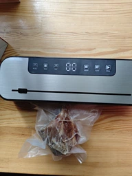 Вакуумный упаковщик-вакууматор с насосом 75 кПа + шланг VACUUMMACHINE бытовой набор с резаком + 10 вакуумных пакетов фото от покупателей 7