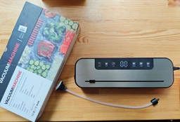 Вакуумный упаковщик-вакууматор с насосом 75 кПа + шланг VACUUMMACHINE бытовой набор с резаком + 10 вакуумных пакетов фото от покупателей 6