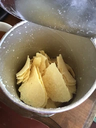 Чипси Pringles Sour Cream & Onion Сметана-цибуля 165 г (0.165 кг) (5053990101597)