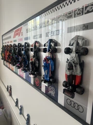 Конструктор LEGO Speed Champions Гоночный болид Audi Revolut F1 Team R26 216 деталей (77259) фото от покупателей 1