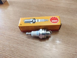 Свічка запалювання NGK BPMR7A для двотактних двигунів