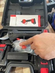 Секатор акумуляторний VOLLYX BLACK 21V кущоріз садові ножиці + 2 АКБ + кейс фото від покупців 3