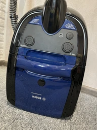 Моющий пылесос с аквафильтром BOSCH BWD41700