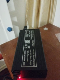 Зарядное устройство Liitokala 14.6V20A(NEW)/SJT-300E для LiFePO4 (LFP) аккумулятора 4S, 14.6V, 20A (литий-жезезо-фосфатн)