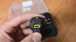 Аккумуляторная отвертка CAT DX1110 4V с битами (6947372549352)