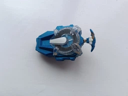 Кейс з ігровими вовчками Storm Gyro Чорний (8 штук в кейсі: В79 Фафнір, В104 Вінінг Волтраек, В96 Спрайзен, B100 Реквієм, В34 Волтраек, В35 Спрайзен, В48 Екскалібур, В66 Луніор)