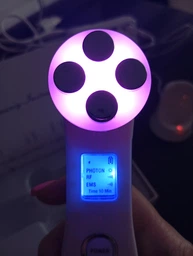 Мікрострумовий масажер для обличчя та шиї RF & EMS Beaty Instrument з мікротоками 9 режимів ліфтинг LPG та тонус шкіри для омолодження з мікрострумами електричний акумуляторний фото від покупців 1