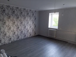 Метрові шпалери вінілові на флізеліновій основі Слов'янські шпалери 1253-10, рулон 10 м фото від покупців 1