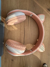 Беспроводные детские светящиеся LED наушники с кошачьими ушками Bluetooth 5.0 складные CAT VIV-23 со встроенным микрофоном Mp3 MicroSD и цветной подсветкой Фиолетовые фото от покупателей 1