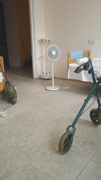 Напольный вентилятор Remzona SEF-02WT 60W с пультом управления комнатный 3 скорости настольный кондиционер для дома и офиса мощный бытовой комнатный с охлаждением белый фото от покупателей 2