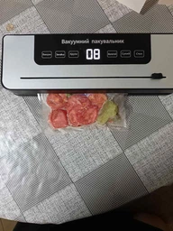 Вакуумний пакувальник побутовий вакууматор Deluxe Food Model: vs0150 українська версія для їжі так продуктів 120 Вт з дисплеєм та різаком + шланг для вакуумування