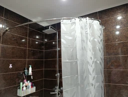 Карниз для ванної Комфорт Люкс напівкруглий 150 × 90