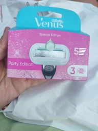 Сменные картриджи для бритья (лезвия кассеты) женские Gillette Venus Deluxe Extra Pro Smooth Sensitive кассеты 3 шт