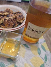 Віскі Teacher's Highland Cream 4 роки витримки 1 л 40% (5010093210007)