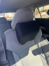 Автомобільна ортопедична подушка підголівник Axacam LH008 чорна 25×23×11 см з ефектом пам'яті форми memory foam м'яка зручна ергономічна преміальна підтримка шиї та спини з кріпленням універсальна для водіїв і пасажирів автомобіля практична
