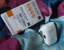 Підсилювач WI-FI сигналу репітер ретранслятор МТ02-К білий фото від покупців 1