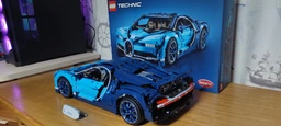 Конструктор Lego Bugatti Chiron Technic 42083