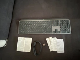 Клавиатура беспроводная Logitech MX Keys S Bluetooth/Wireless UA Graphite (920-011593) фото от покупателей 2