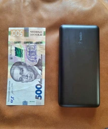 УМБ Belkin BoostCharge Power Bank 10000 mAh 15 W Grey (745883881161) фото от покупателей 6