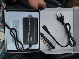 Универсальное зарядное устройство для ноутбука 12В и 220В 120W UKC 901 и переходники 8 в 1