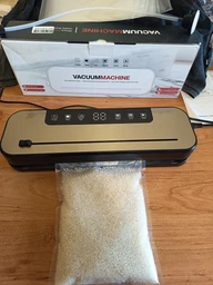 Вакуумный упаковщик-вакууматор с насосом 75 кПа + шланг VACUUMMACHINE бытовой набор с резаком + 10 вакуумных пакетов фото от покупателей 6