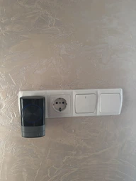 Дверний дзвінок бездротовий водонепроникний в розетку Smart Wireless Doorbell музичний на 38 мелодій до 300 метрів + світлова індикація фото від покупців 3