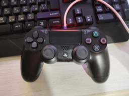 Джойстик игровой универсальный для sony playstation ps3 ps4 PC ios android tv windows беспроводной Doubleshock bluetooth геймпад сони плейстейшен пс3 пс4 пк компьютера андроид тв с двойной вибрацией сенсором аудио динамиком + зарядный кабель чорный фото от покупателей 2