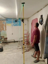 Штанга телескопічна стійка жердина для встановлення лазерного нівеліра Kraft&Dele KD10759 подовжувальна під лінійний перехресний рівень для будівельних майданчиків довжина 300 см 5/8" з рулеткою поличкою в чохлі