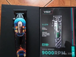 Машинка для стрижки VGR V-279 Green аккумуляторна, професійний clipper для волосся, 6 насадок 3-25 мм, регулювання 0.8-2 мм, керамічні леза з титановим покриттям, LED дисплей, 2500 мАг, до 4 годин роботи, машинка для барбера та будинку фото від покупців 1