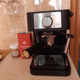 Кофеварка рожковая DELONGHI Stilosa EC260.BK