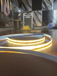 Світлодіодна LED COB стрічка 5 метрів з кнопками регулюванням яскравості USB, білий теплий, світильник для підсвічування, живлення від павербанку 5V, 3000K фото від покупців 5