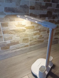 Світлодіодна настільна лампа трансформер на акумуляторі з дисплеєм 12в1 Tech Lamp - багатофункціональна з подвійним джерелом світла, календарем, термометром та тримачем для ручок, біла
