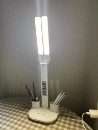 Світлодіодна настільна лампа трансформер на акумуляторі з дисплеєм 12в1 Tech Lamp - багатофункціональна з подвійним джерелом світла, календарем, термометром та тримачем для ручок, біла фото від покупців 12