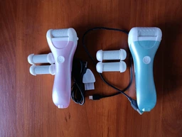 Пемза пилка для ніг та п'яток роликова аккумуляторна Callus Remover 3W електрична для шліфування електропемза для педикюру USB рожева фото від покупців 1