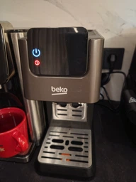 Ріжкова кофеварка Beko CEP5464DX