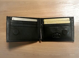 Гаманець чоловічий шкіряний з затиском Kafa з блокуванням RFID-сигналів, на магніті, чорний (M012) фото від покупців 1