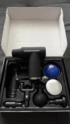 Масажер пістолет перкусійний сенсорний 6в1 Massage Gun для тіла спини ніг і шиї м'язів ультракомпактний ударний ручний чорний фото від покупців 2