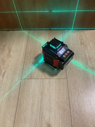 Аккумуляторный лазерный уровень 4D Vollyx с 16 360° линиями и зеленым лучом самонивелирующийся нивелир в чехле красный фото от покупателей 5
